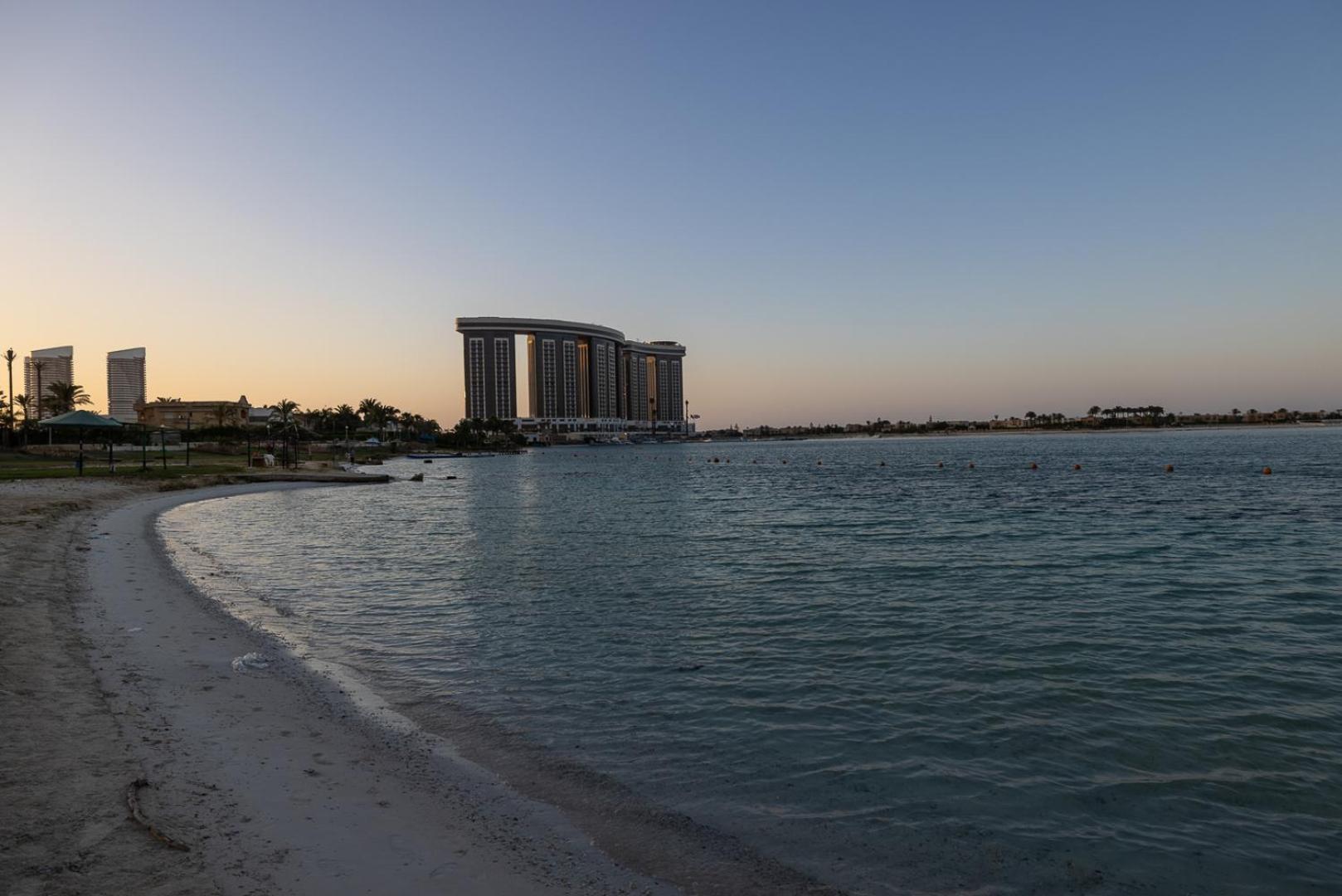Porto Golf Marina Aqua Park & Beach Access By Best Of Bedz El Alamein Extérieur photo